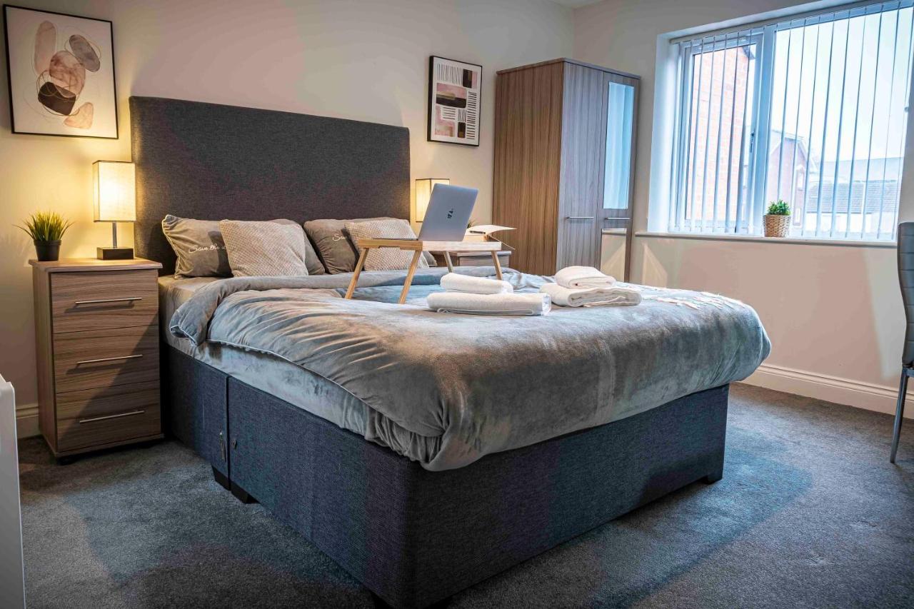 1 Bed House At Velvet Serviced Accommodation Swansea With Free Parking & Wifi - Sa1 Exterior foto